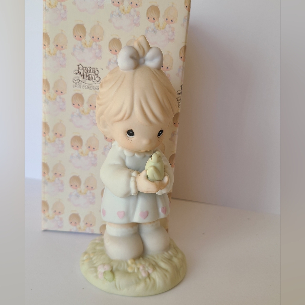 Vintage Precious Moments Girl Toad Love Porcelain Collectible Figurine